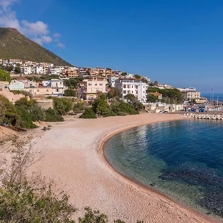 In - Nuoro Holiday home Cala Gonone